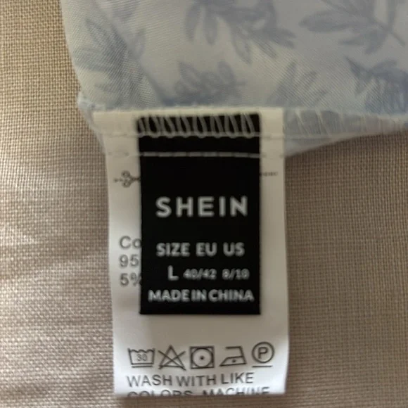 NWOT SHEIN size L Floral Embroidered Blue Women's Top - Picture 7 of 7